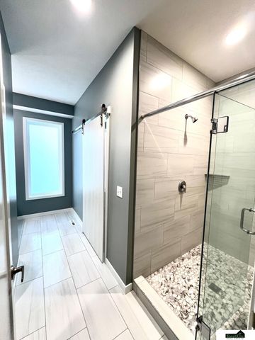 765 W Panorama Road, Lincoln, NE 68523