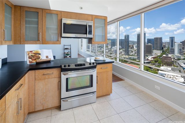 1009 Kapiolani Boulevard 3403, Honolulu, HI 96814