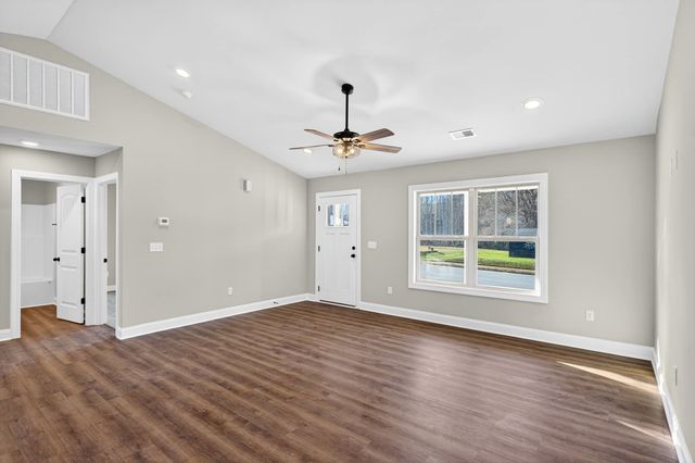 214 Gaffney Ave, Gaffney, SC 29341