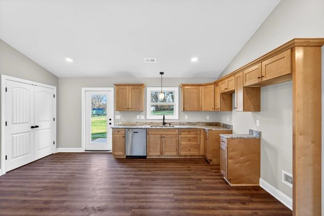 214 Gaffney Ave, Gaffney, SC 29341