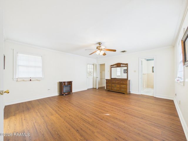 207 S William Drive, Lafayette, LA 70506