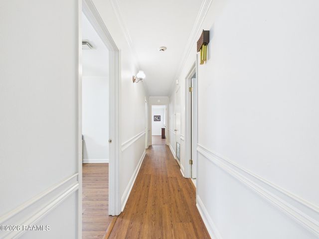 207 S William Drive, Lafayette, LA 70506