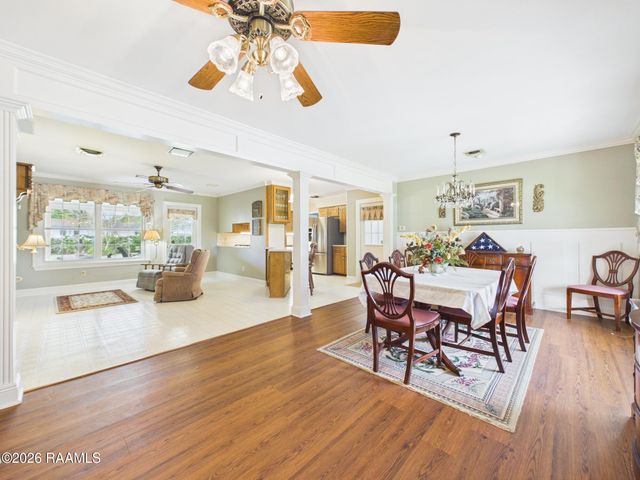 207 S William Drive, Lafayette, LA 70506