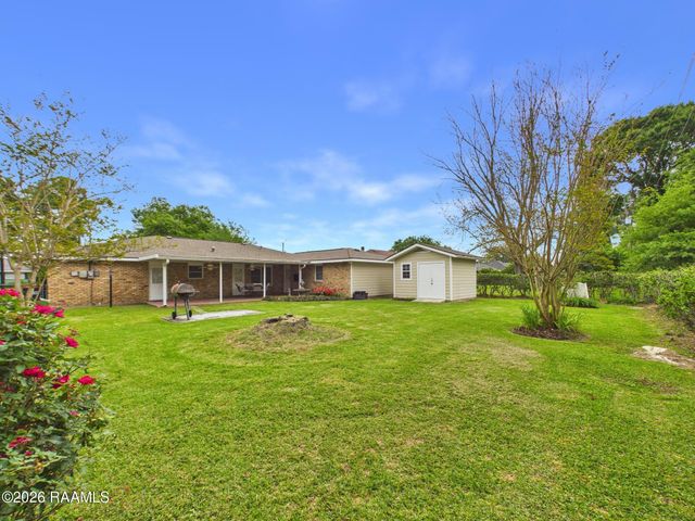 207 S William Drive, Lafayette, LA 70506