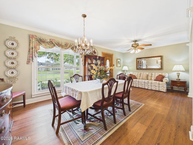 207 S William Drive, Lafayette, LA 70506