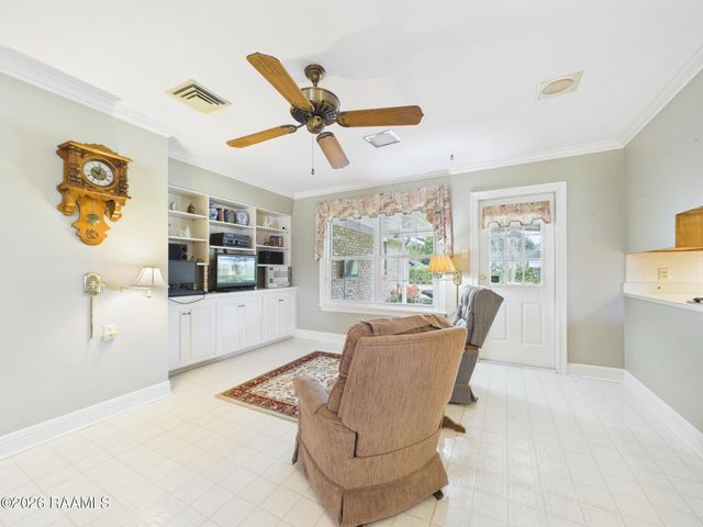 207 S William Drive, Lafayette, LA 70506