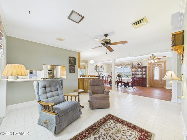 207 S William Drive, Lafayette, LA 70506