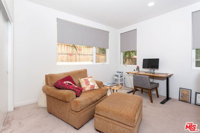 2924 Rowena Avenue 1, Los Angeles, CA 90039