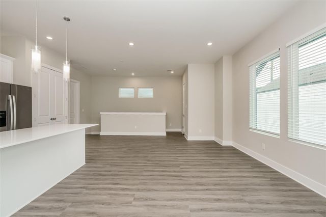 8318 Curry Road, Houston, TX 77093
