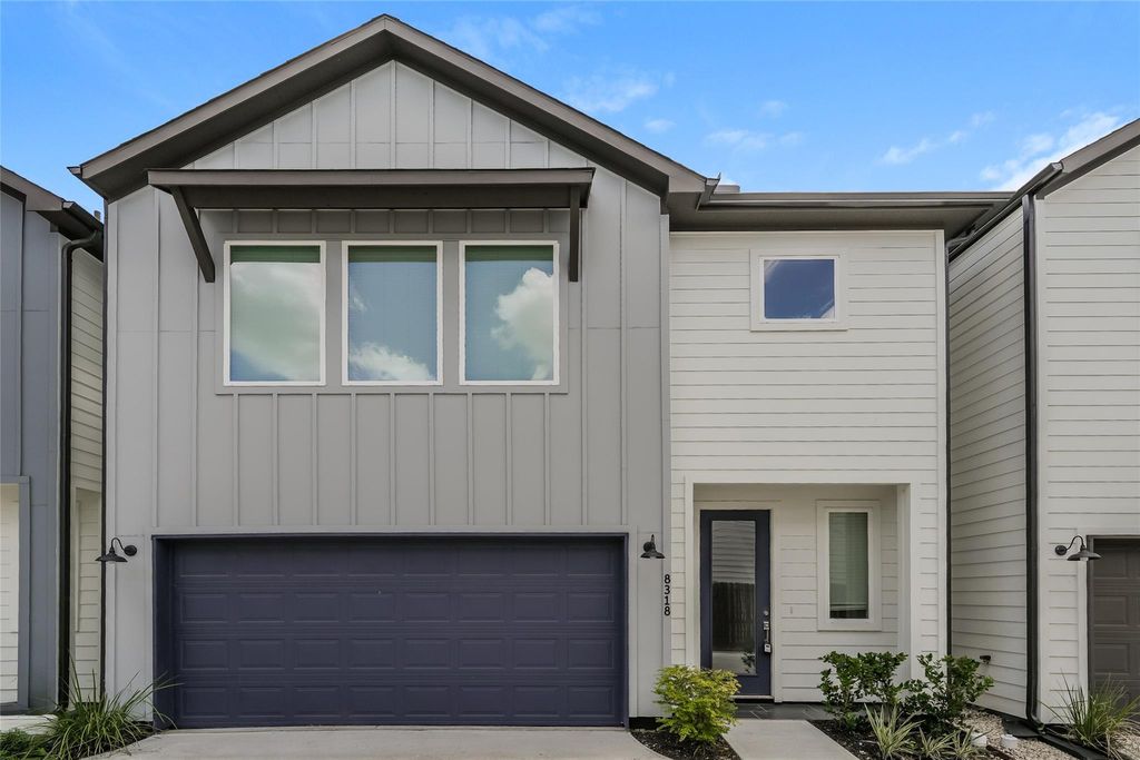 8318 Curry Road, Houston, TX 77093