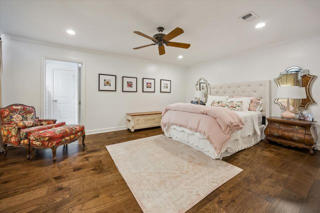 5222 Birdwood Road, Houston, TX 77096