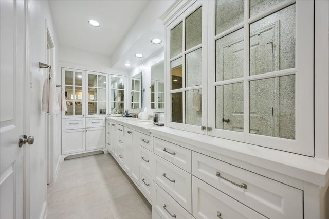 5222 Birdwood Road, Houston, TX 77096