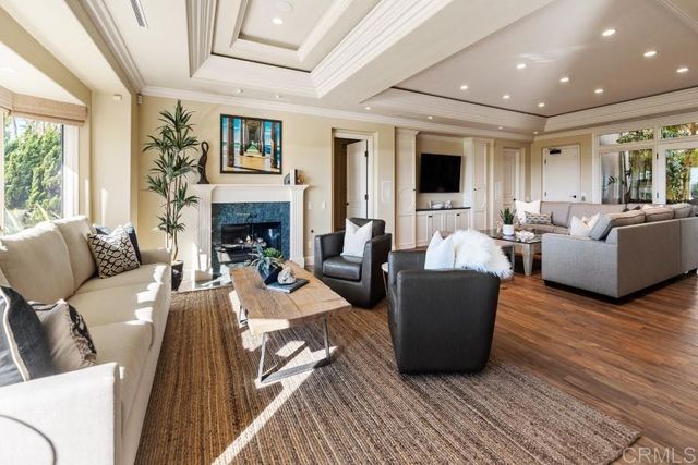 8405 El Paseo Grande, La Jolla, CA 92037