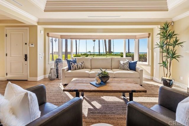 8405 El Paseo Grande, La Jolla, CA 92037