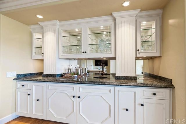 8405 El Paseo Grande, La Jolla, CA 92037