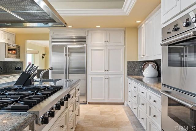 8405 El Paseo Grande, La Jolla, CA 92037