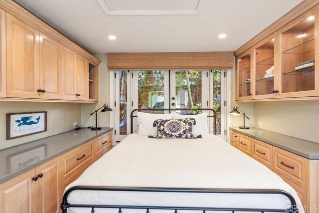 8405 El Paseo Grande, La Jolla, CA 92037