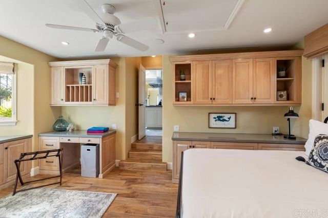 8405 El Paseo Grande, La Jolla, CA 92037