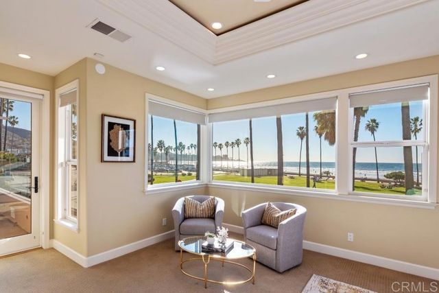 8405 El Paseo Grande, La Jolla, CA 92037
