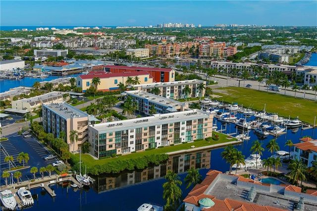 803 River Point DR 306B, Naples, FL 34102