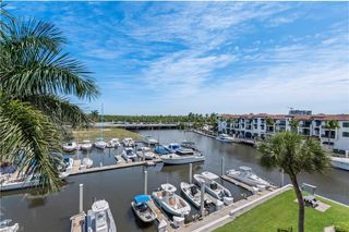 803 River Point DR 306B, Naples, FL 34102