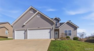 1631 Saint Charles Drive, Hillsboro, MO 63050