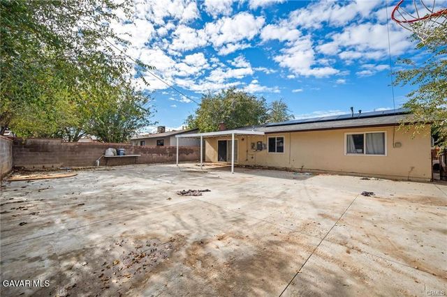 43826 Beech Avenue, Lancaster, CA 93534