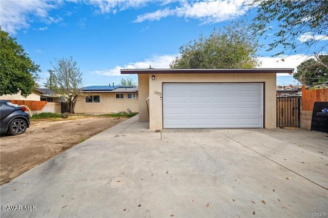43826 Beech Avenue, Lancaster, CA 93534