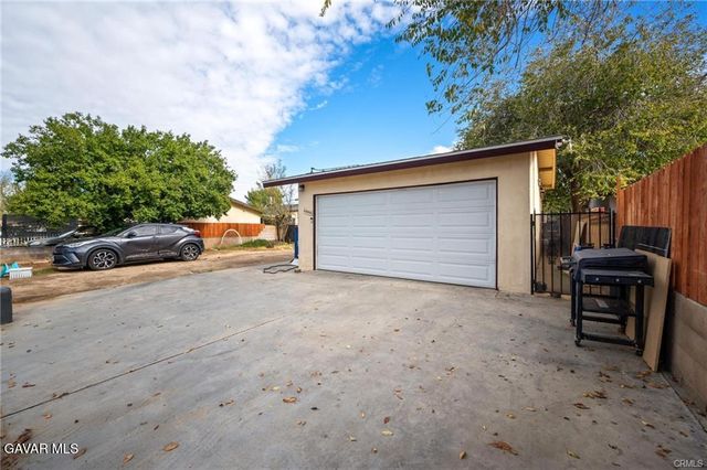 43826 Beech Avenue, Lancaster, CA 93534