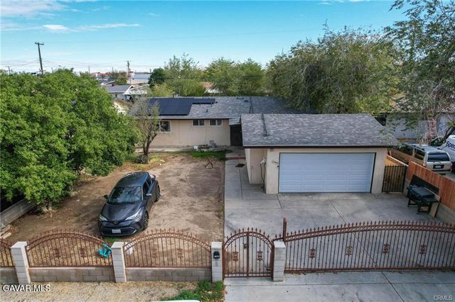 43826 Beech Avenue, Lancaster, CA 93534