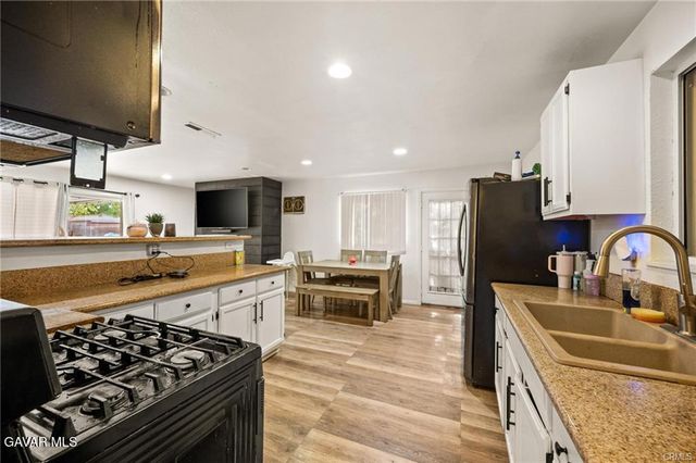 43826 Beech Avenue, Lancaster, CA 93534