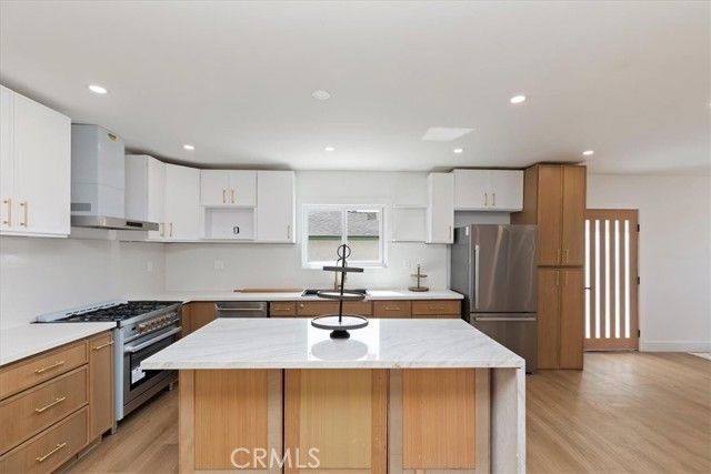 7830 Casa Blanca Street, Riverside, CA 92504