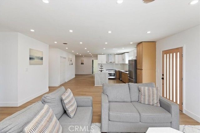 7830 Casa Blanca Street, Riverside, CA 92504