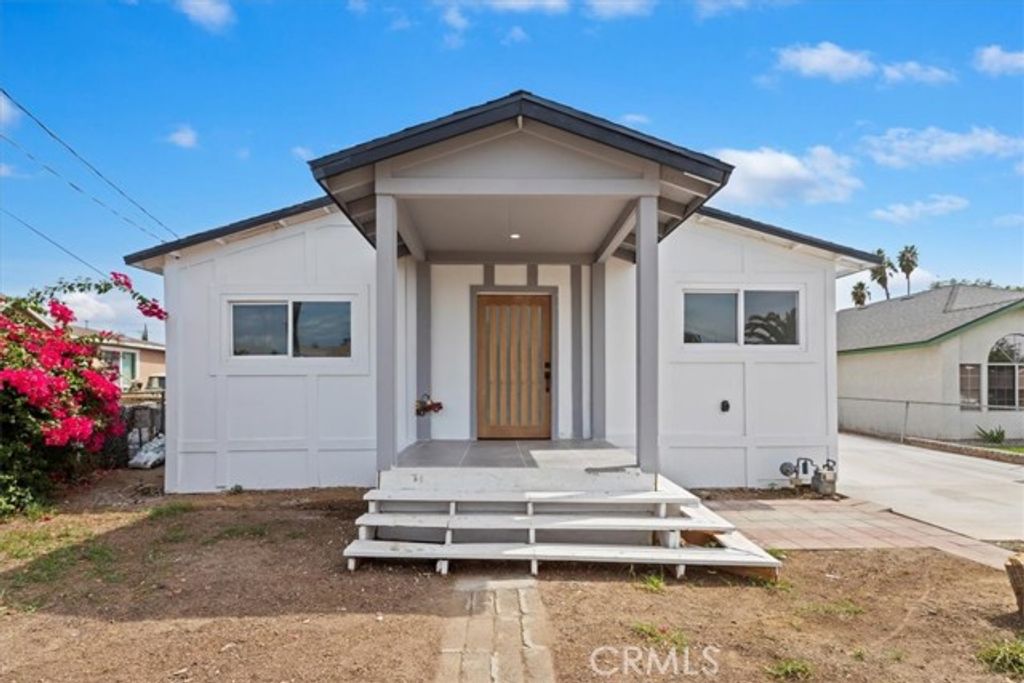 7830 Casa Blanca Street, Riverside, CA 92504