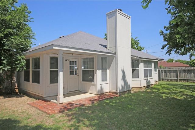 309 Country Aire DR, Round Rock, TX 78664