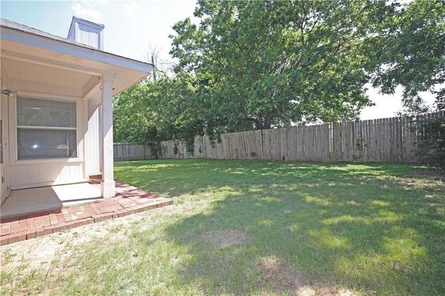 309 Country Aire DR, Round Rock, TX 78664