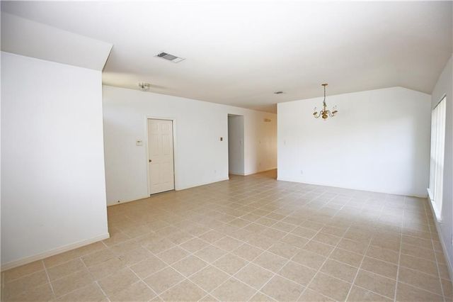 309 Country Aire DR, Round Rock, TX 78664