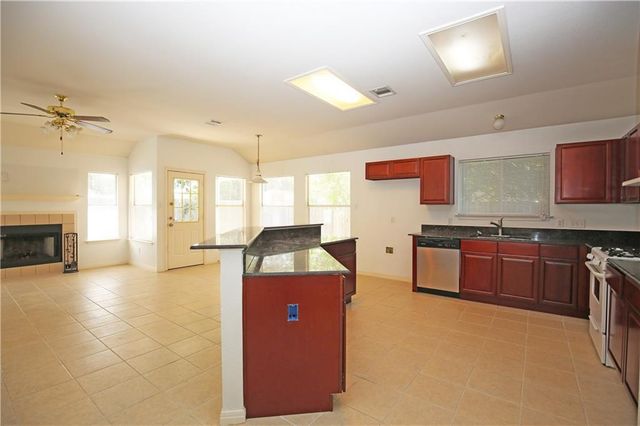 309 Country Aire DR, Round Rock, TX 78664