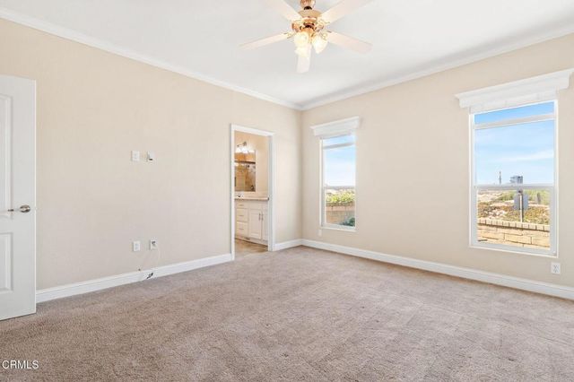 5540 W 5th Street 1, Oxnard, CA 93035