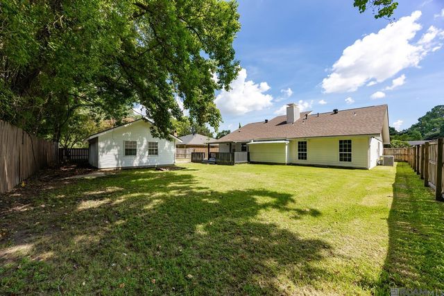 8591 Wakefield Ave, Baton Rouge, LA 70806