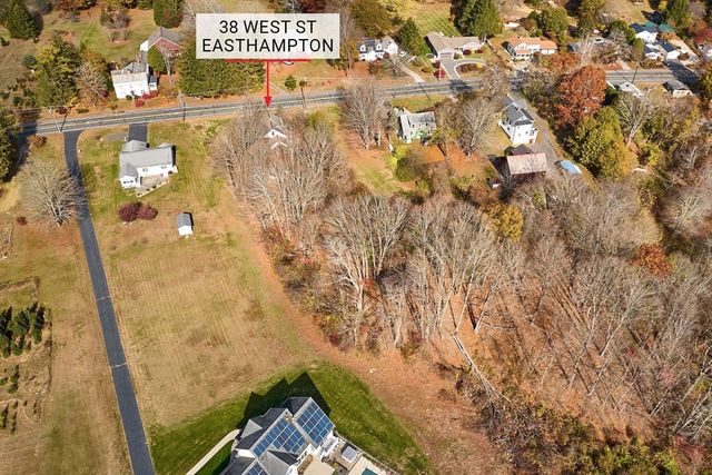 38 West St, Easthampton, MA 01027