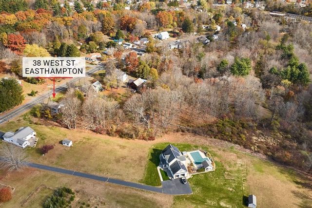 38 West St, Easthampton, MA 01027