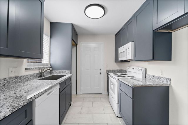 1615 Mckee Street, Houston, TX 77009