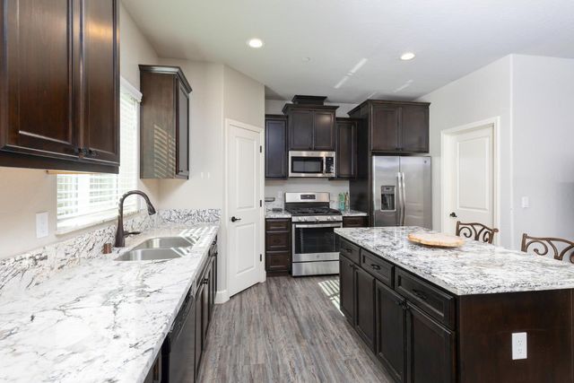 1374 Enns, Reedley, CA 93654