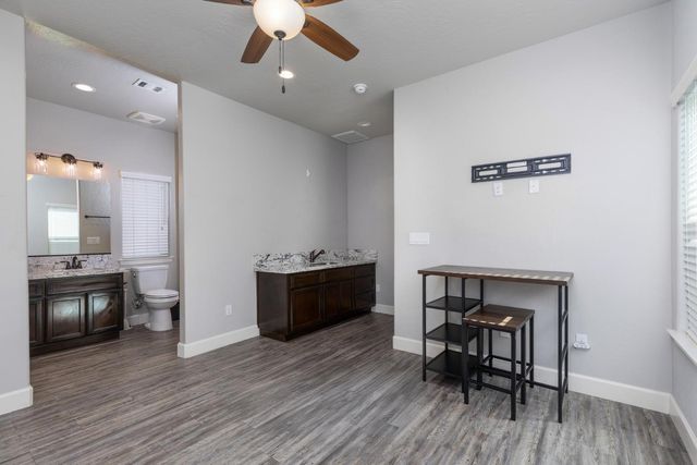 1374 Enns, Reedley, CA 93654