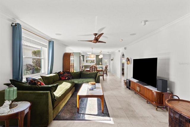 604 SPANISH DRIVE N, Longboat Key, FL 34228