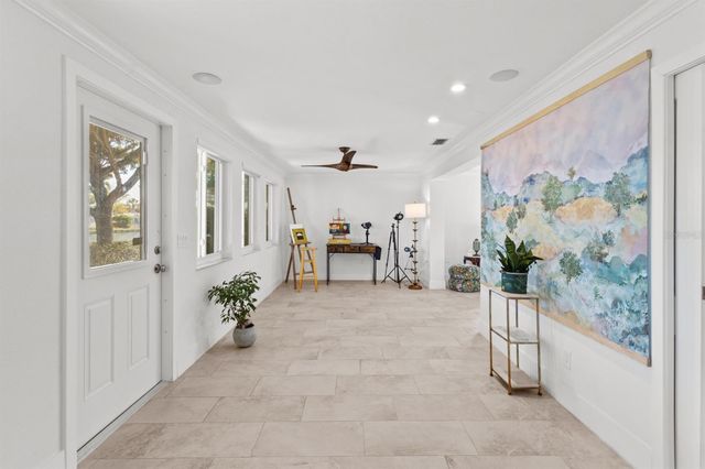 604 SPANISH DRIVE N, Longboat Key, FL 34228