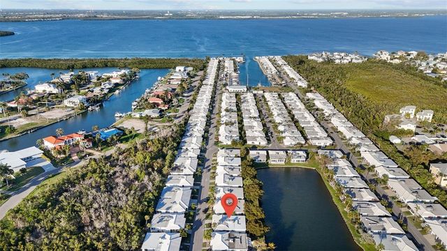 604 SPANISH DRIVE N, Longboat Key, FL 34228