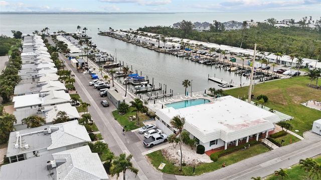 604 SPANISH DRIVE N, Longboat Key, FL 34228