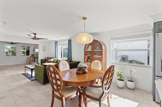 604 SPANISH DRIVE N, Longboat Key, FL 34228